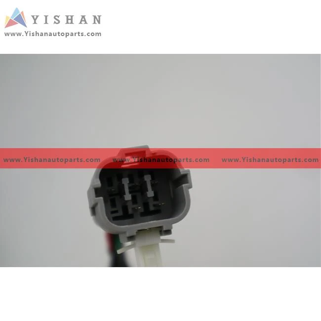 7)8-98222282-JL 8982222820 TAIL LAMP ASM L(LED)RED DMAX2015