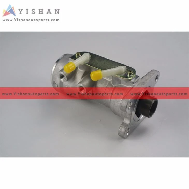 ISUZU OE 8972243740 8973151640 Brake Master Cylinder 1.1/8